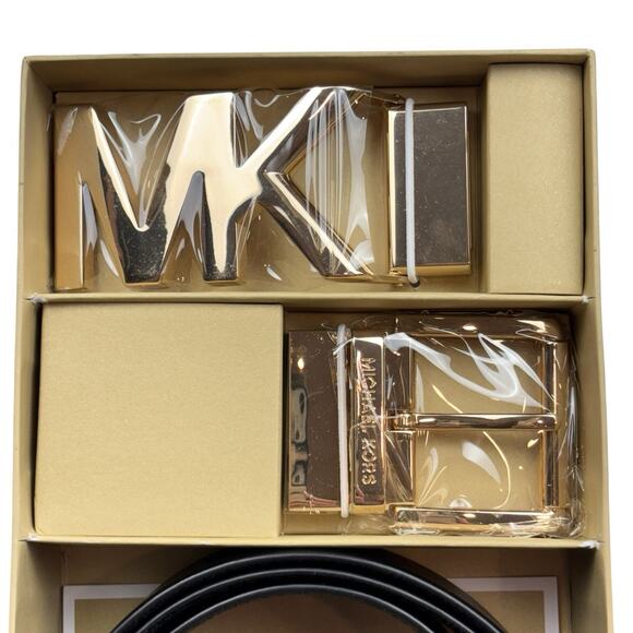 MICHAEL KORS 4-in-1 Reversible Belt. Black Solid Leather and Canvas Logo. NEW! - Picture 4 of 12